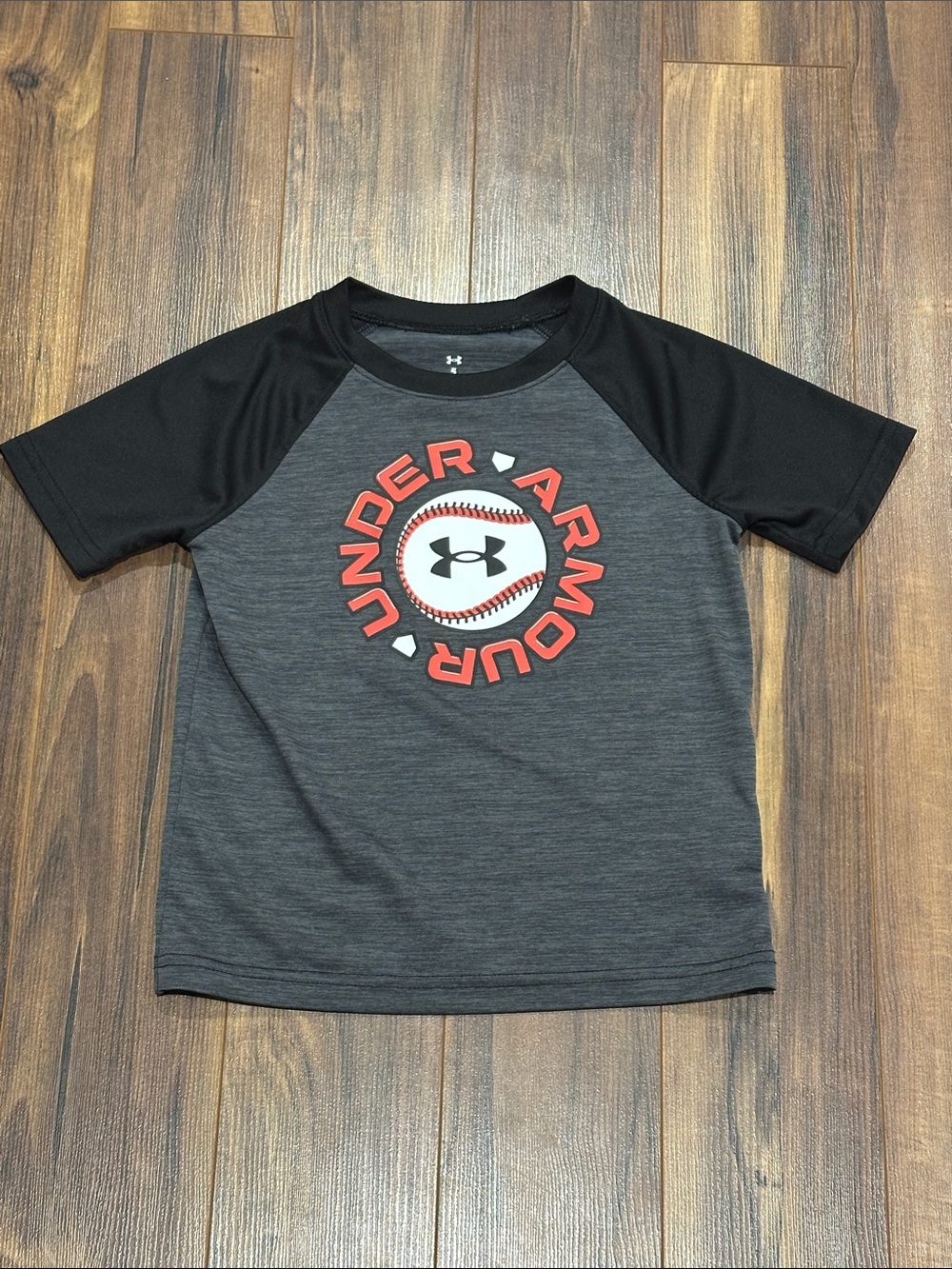 Under Armour Black & Charcoal Baseball Logo Raglan Tee